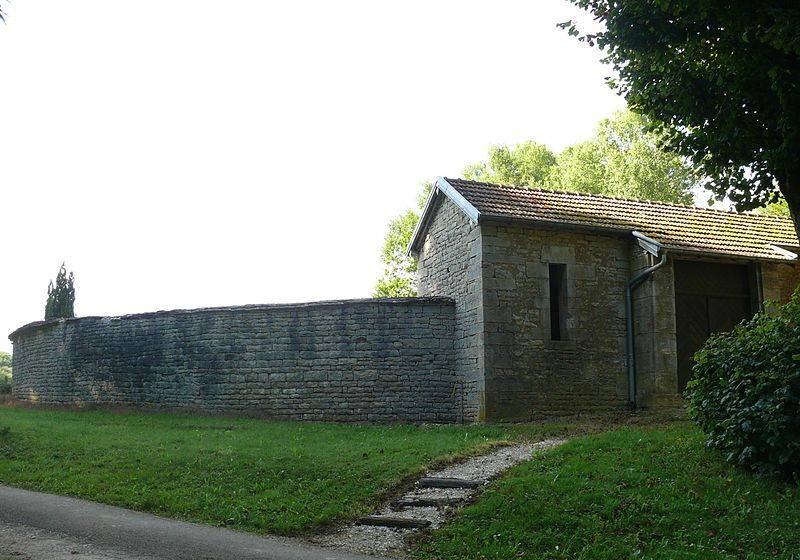 Cimetière rond de Courboux